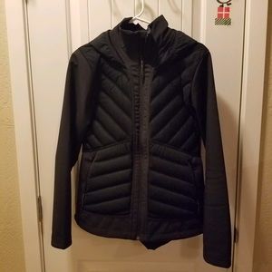 Mountain hardware jacket